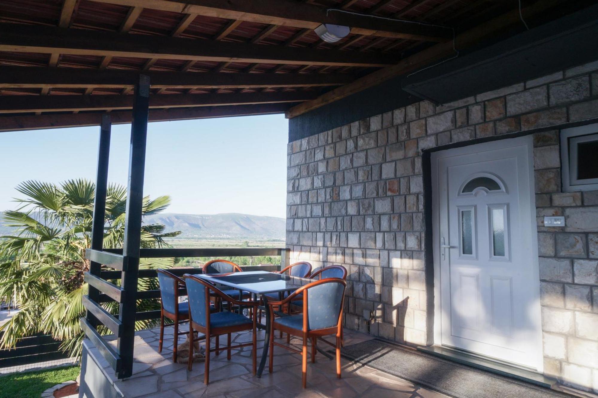 Villa Apa